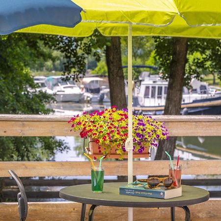 Lagrange Grand Bleu Vacances - Residence Port Lalande Castelmoron-sur-Lot Екстериор снимка