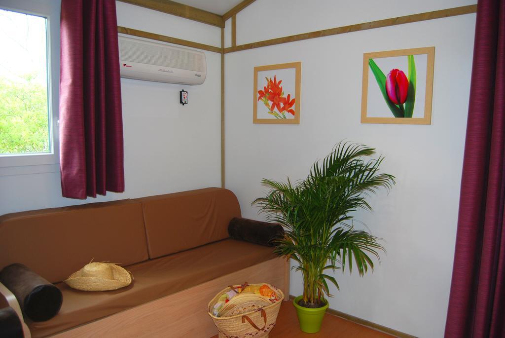 Lagrange Grand Bleu Vacances - Residence Port Lalande Castelmoron-sur-Lot Екстериор снимка