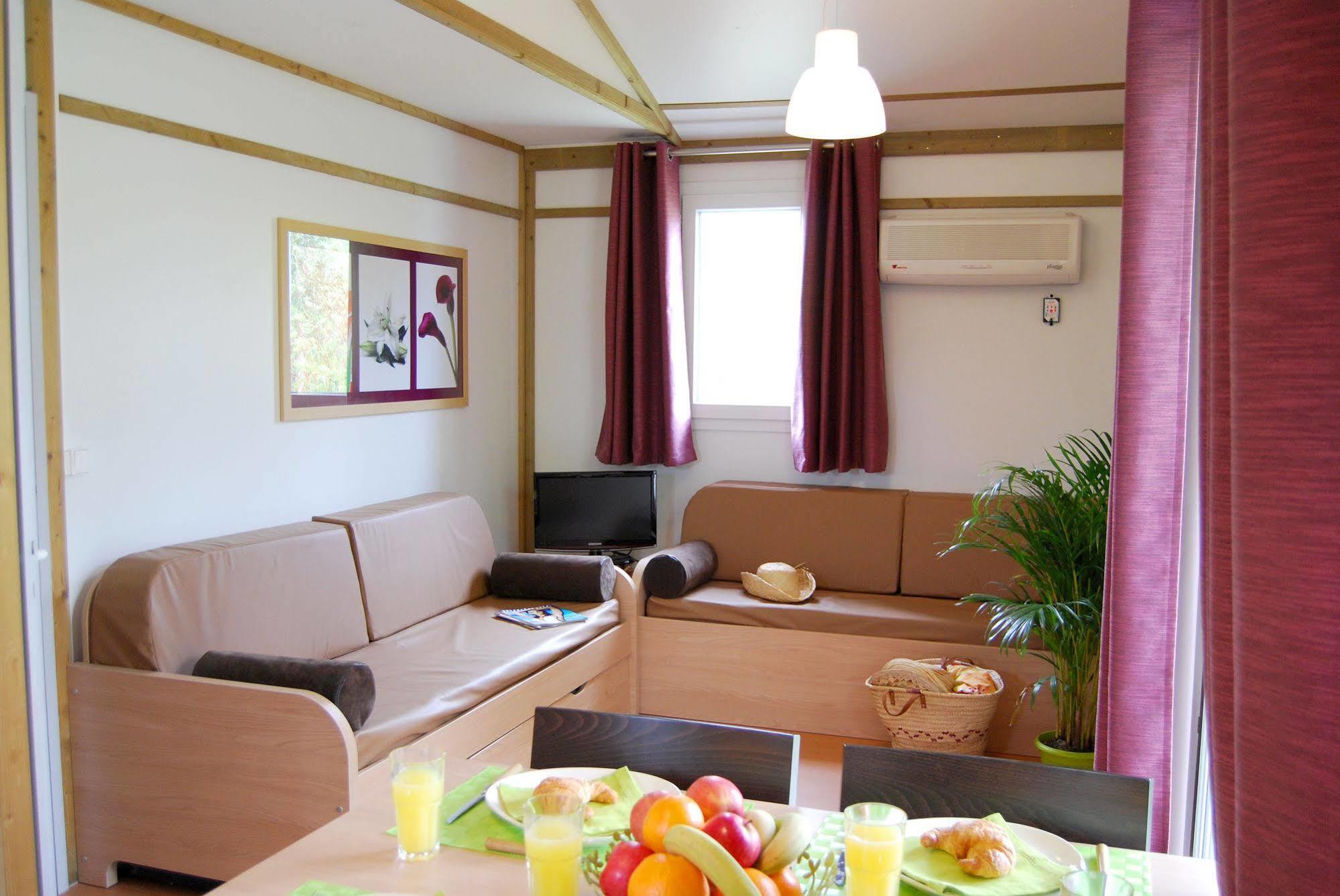 Lagrange Grand Bleu Vacances - Residence Port Lalande Castelmoron-sur-Lot Екстериор снимка